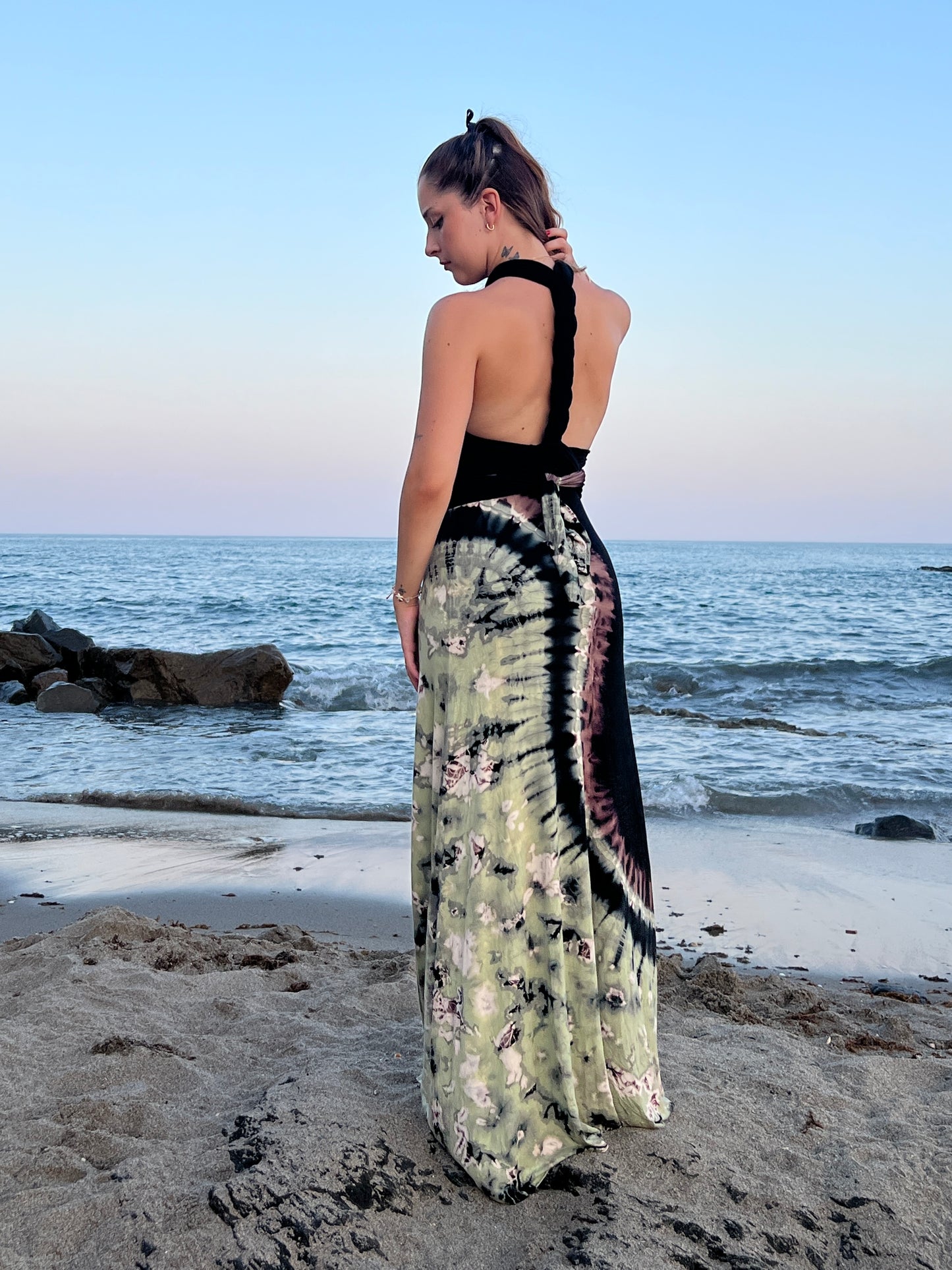 Vestido Multifuncional “Aura Cambiante” — Largo en spandex tie-dye