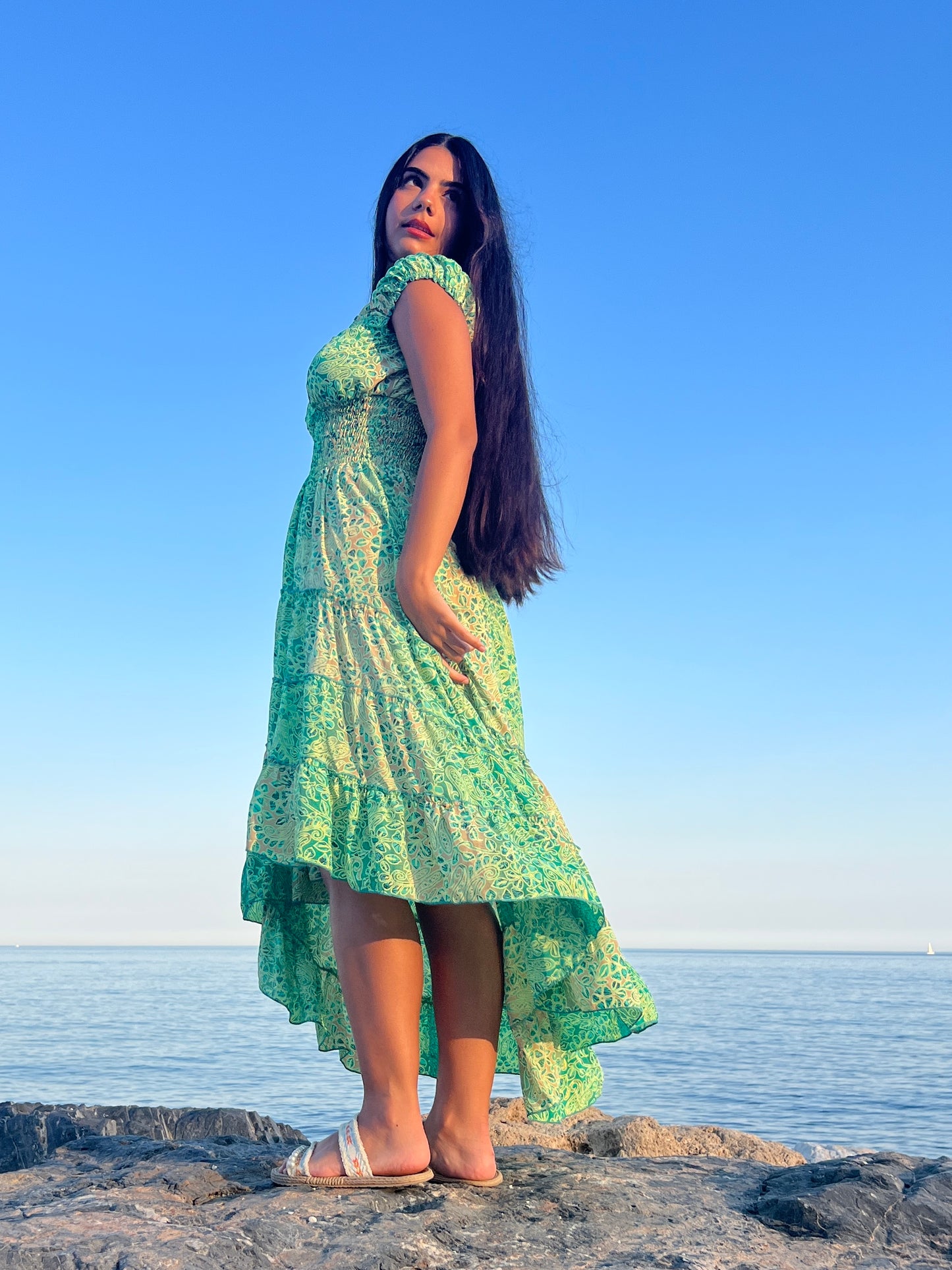 Vestido Bohemio Asimétrico de Seda Fría