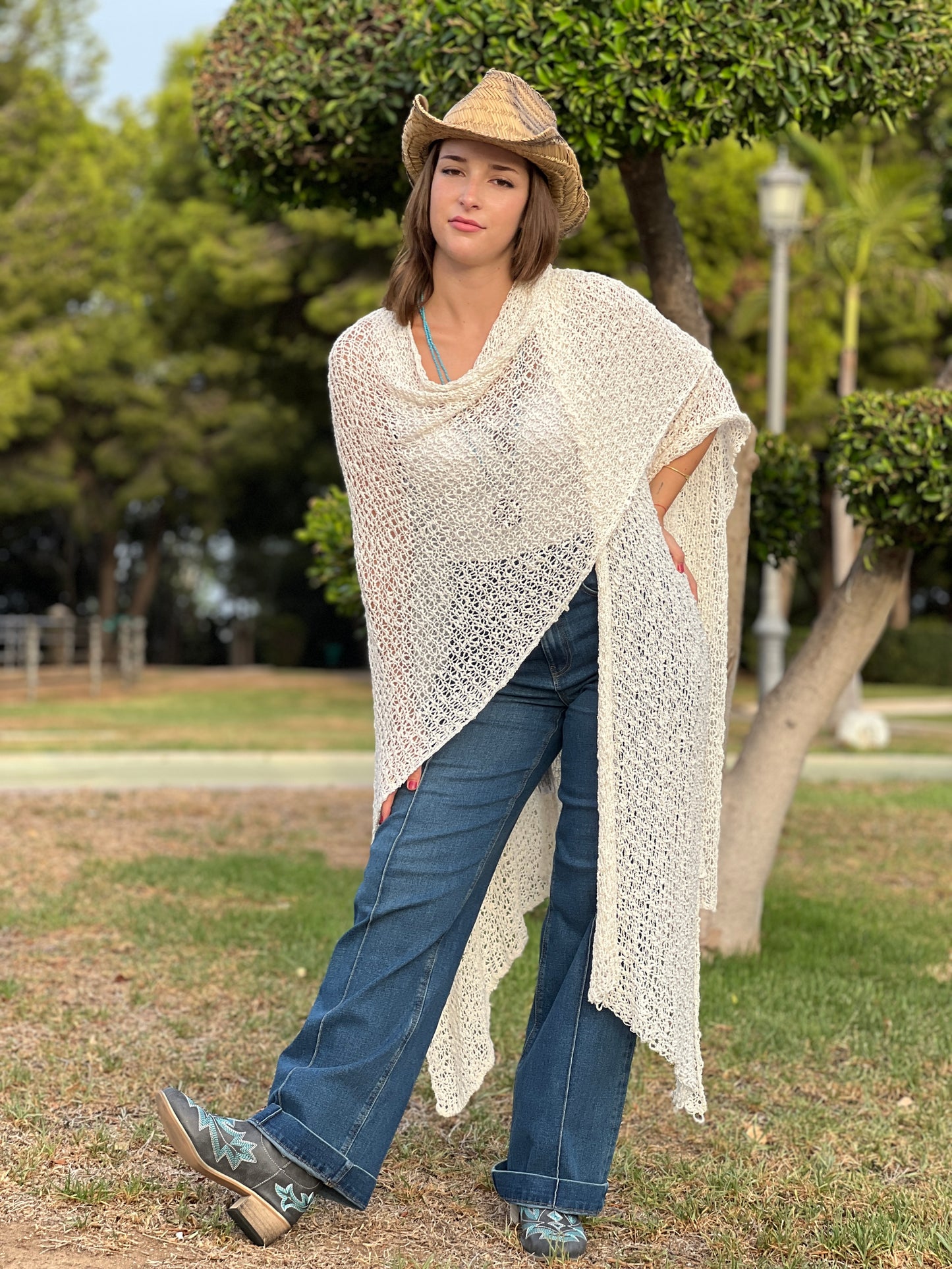 Chal Largo de Punto Artesanal – Hecho a Mano en Indonesia