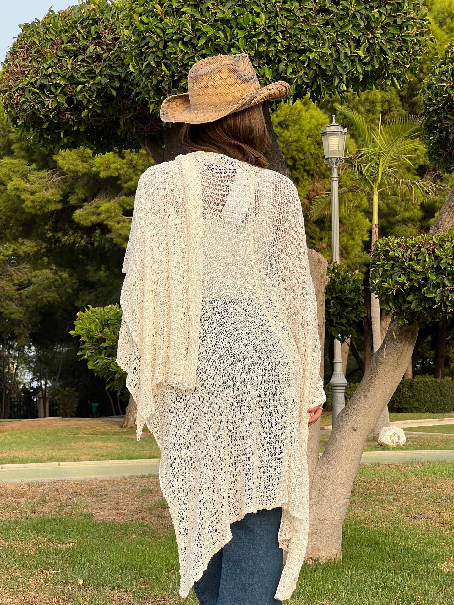 Chal Largo de Punto Artesanal – Hecho a Mano en Indonesia