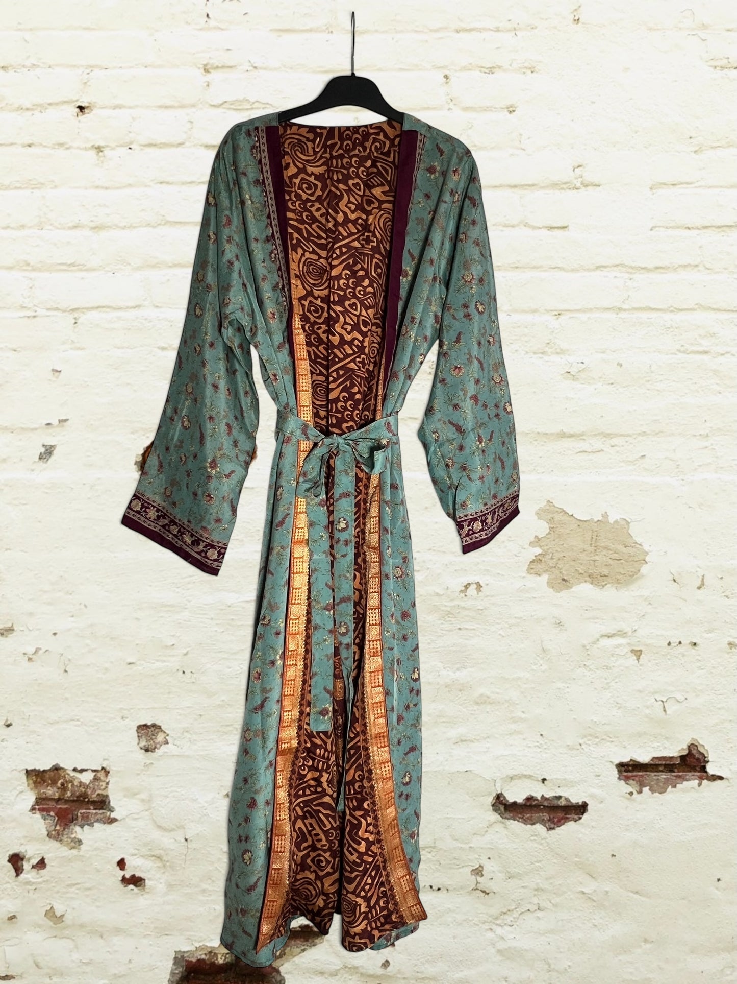 Kimono reversible largo de seda reciclada Cielo