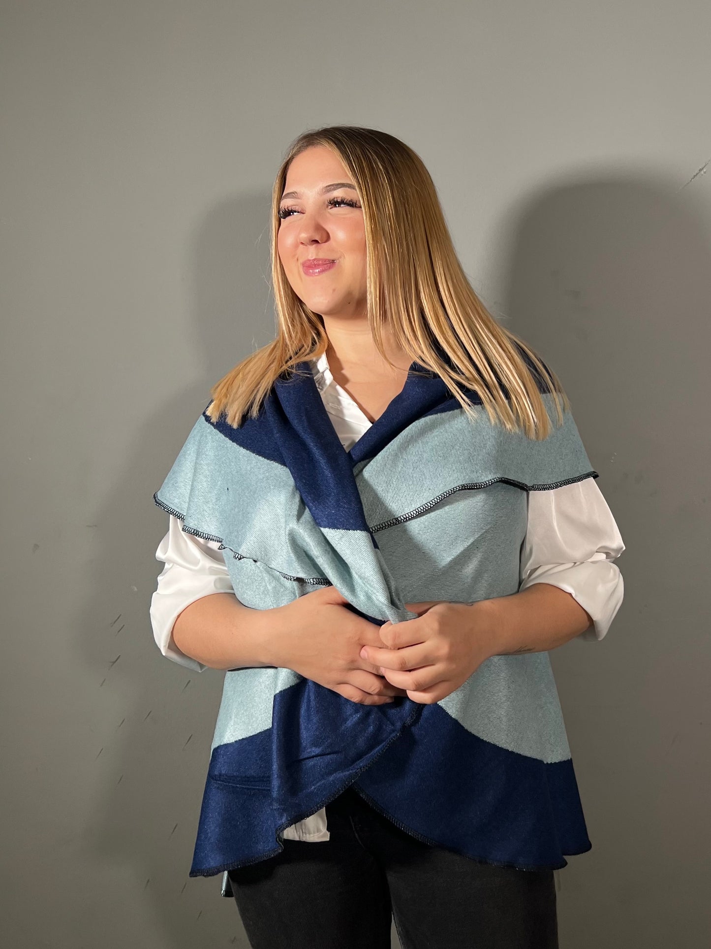 Chaleco transformable y reversible en tela de cachemira estampada