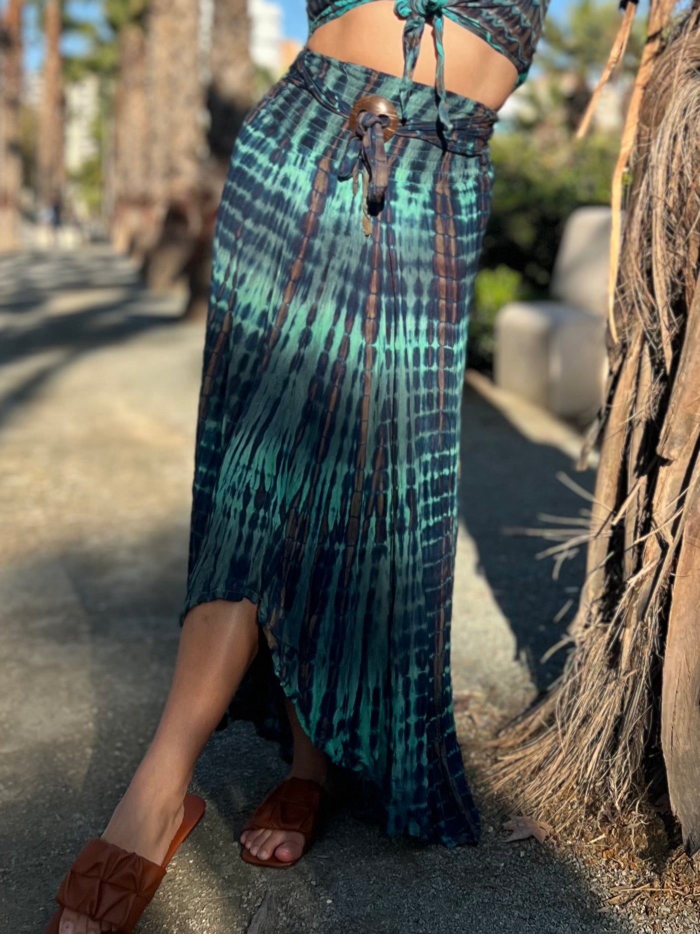 Falda Tie-Dye Asimétrica de rayón con Cinturón Fijo