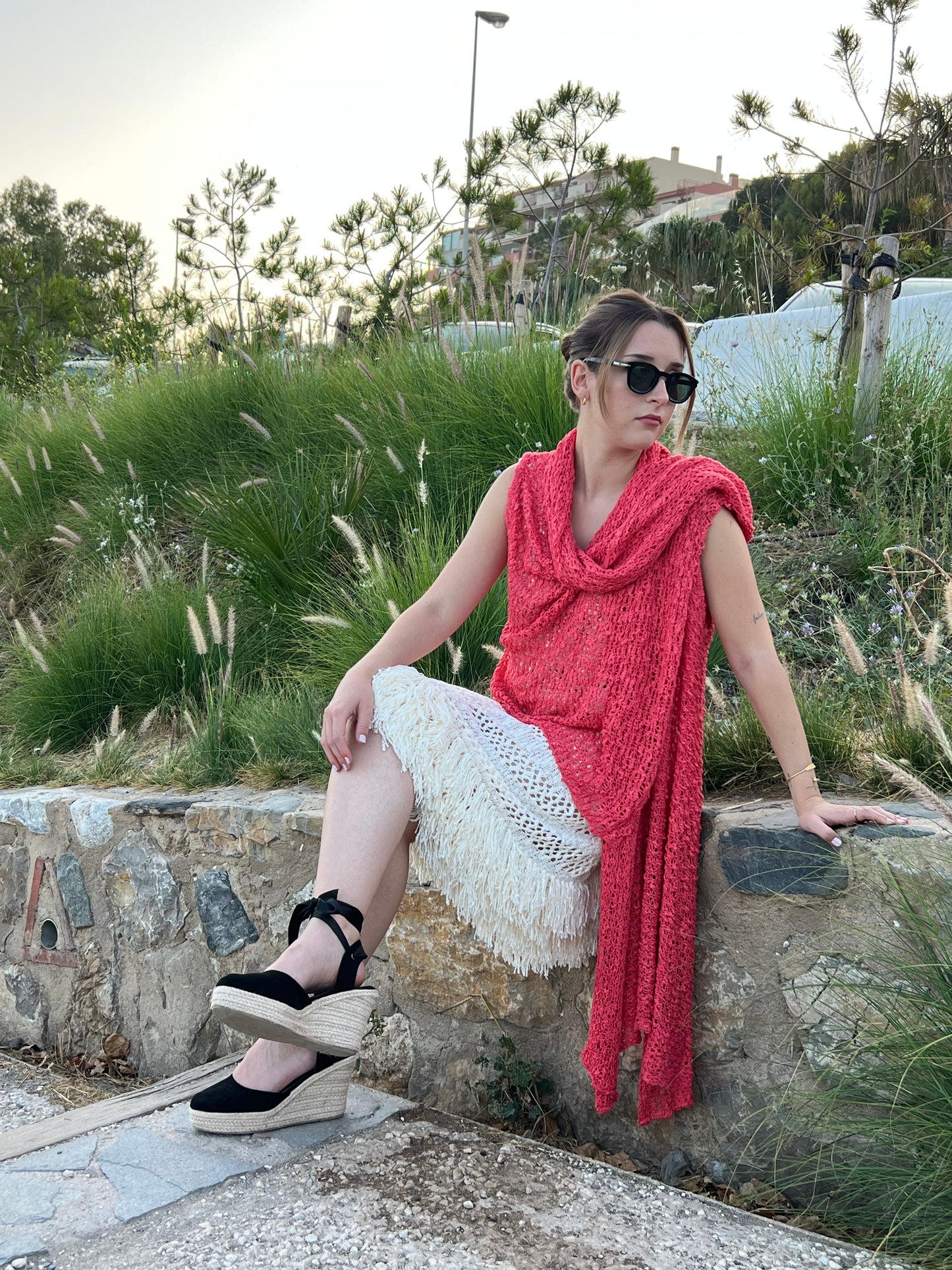 Chaleco Asimétrico de Punto – Hecho a Mano en Indonesia