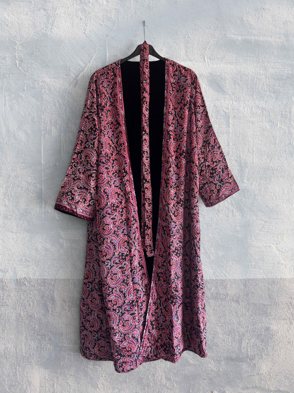 Kimono largo reversible de terciopelo y seda estampada Black Velvet