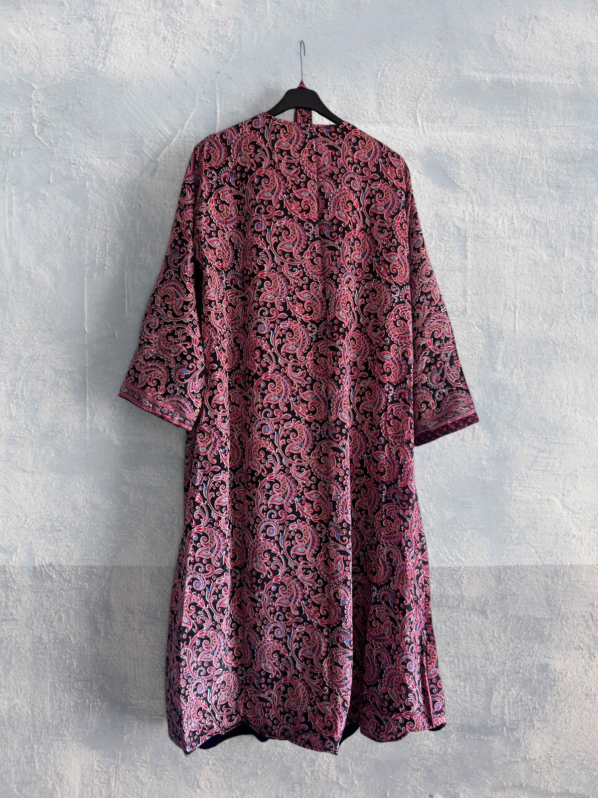 Kimono largo reversible de terciopelo y seda estampada Black Velvet