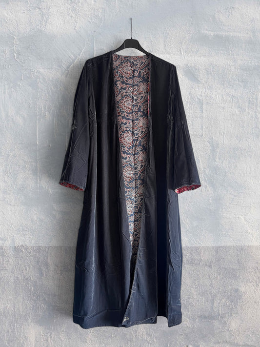 Kimono largo reversible de terciopelo y seda estampada SMOKE