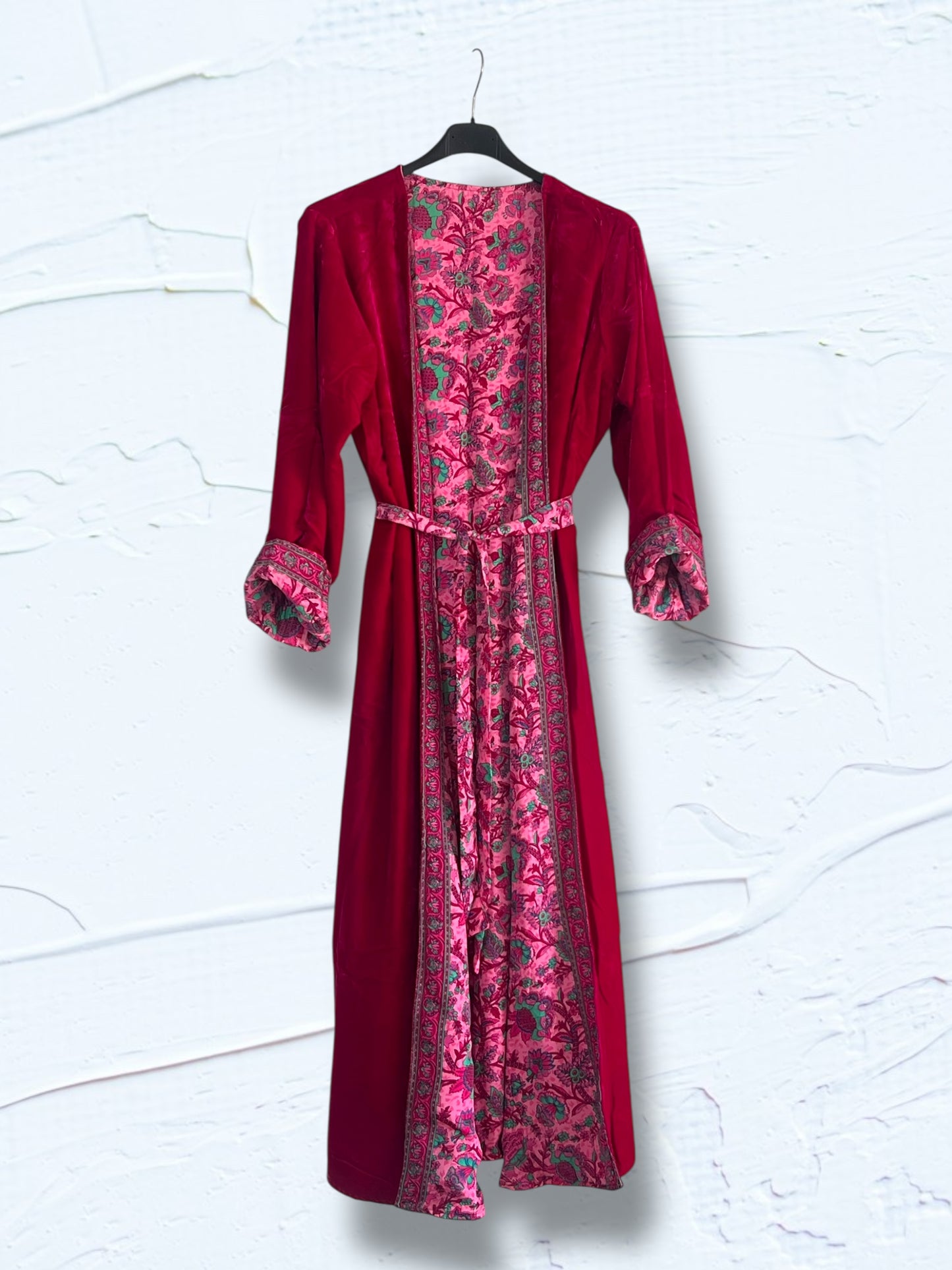 Kimono reversible de tercio pelo fucsia y rosa con seda estampada