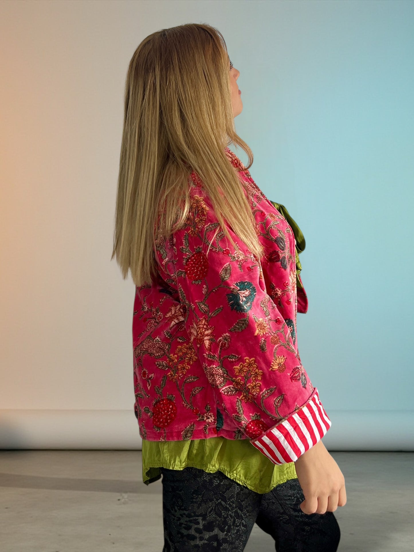 Chaqueta de Terciopelo Estampado con Cuello Mao – Hecha en India